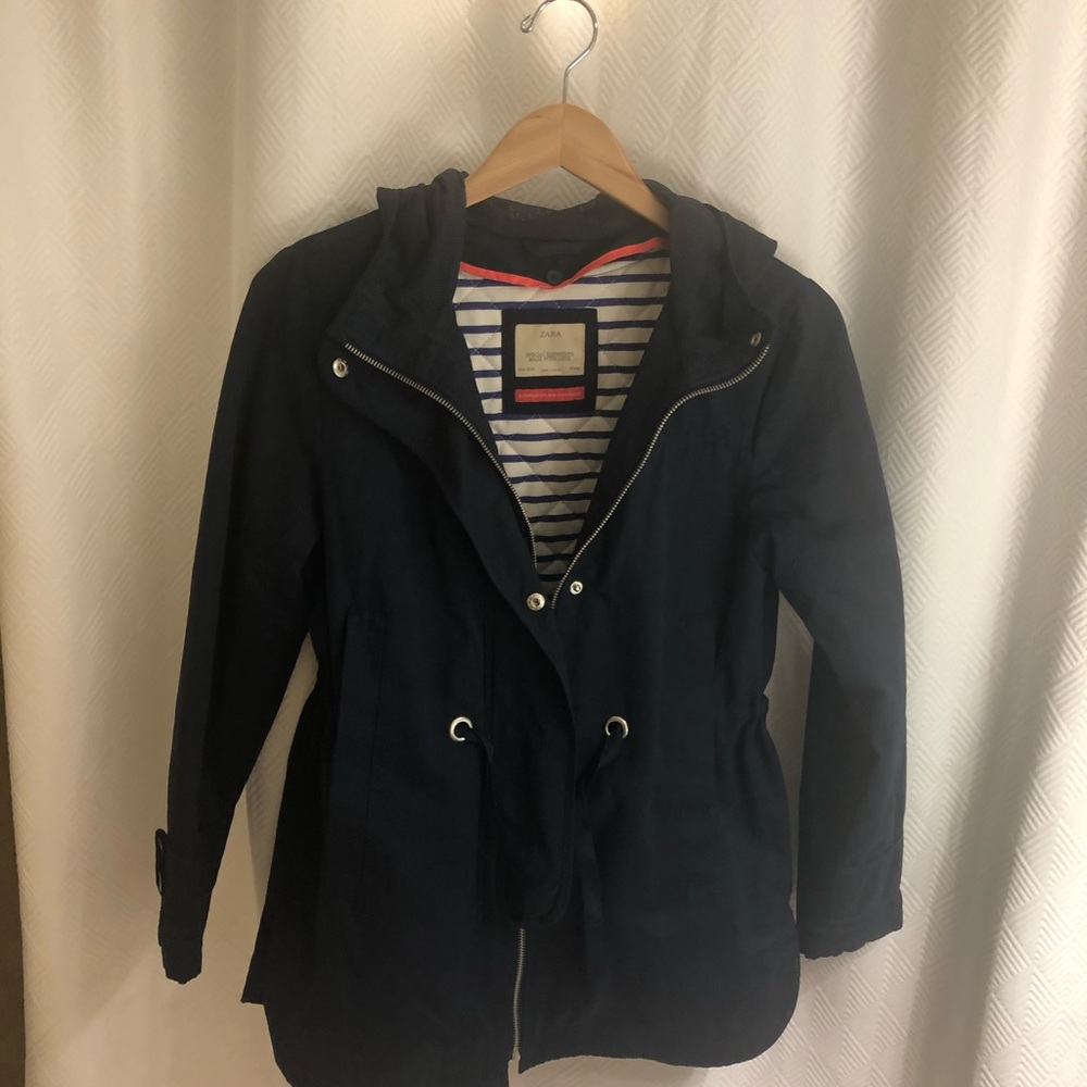 Zara girls navy blue hooded jacket size 13/14